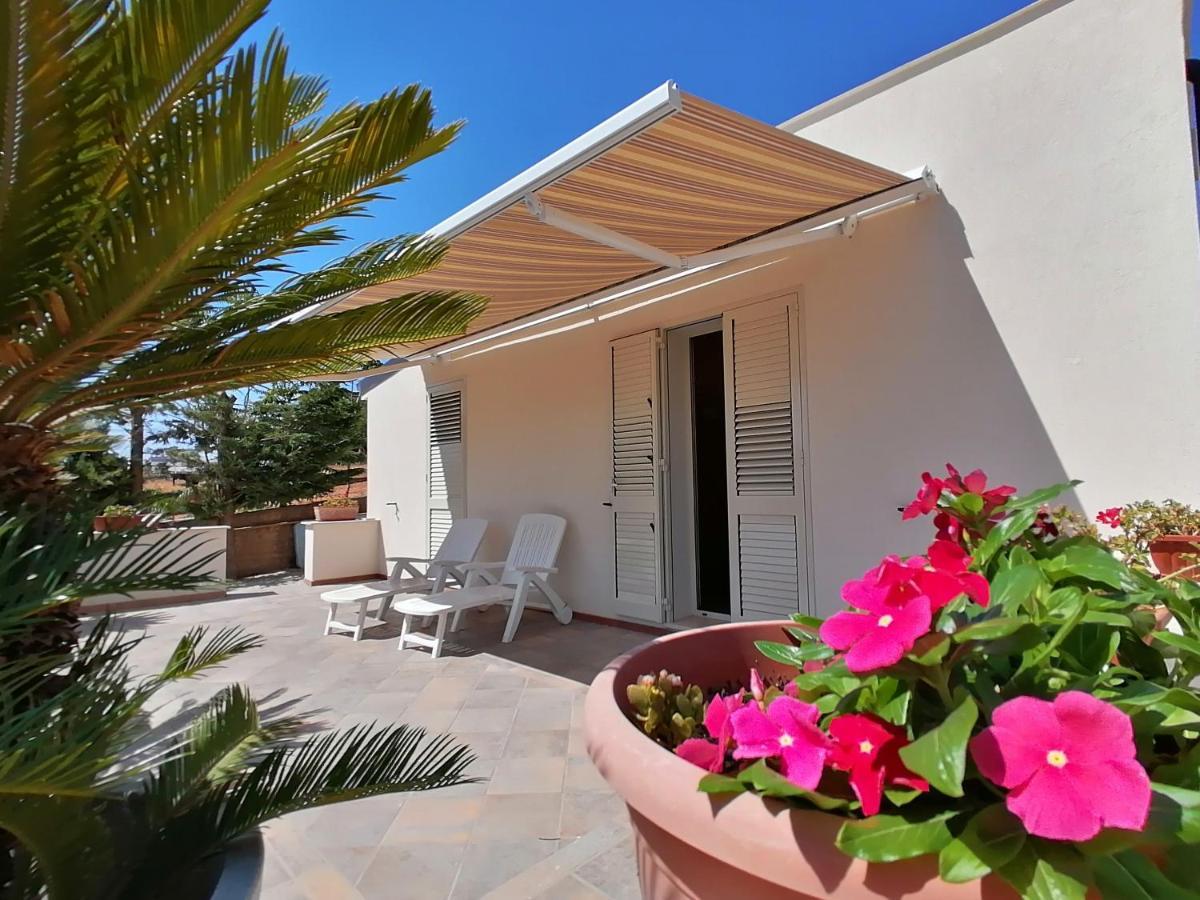 Casa Vacanze Villa Tropia Camastra Eksteriør billede