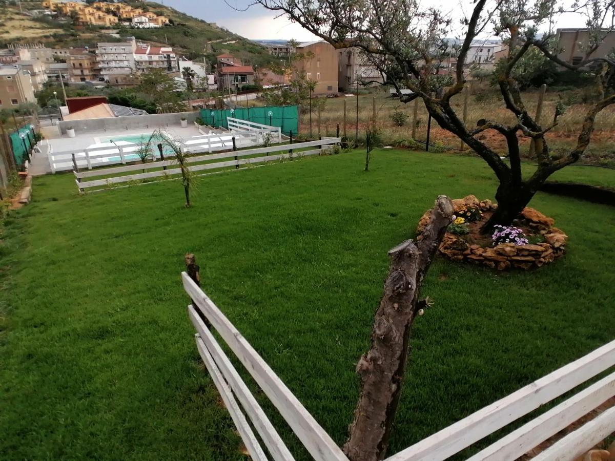 Casa Vacanze Villa Tropia Camastra Eksteriør billede