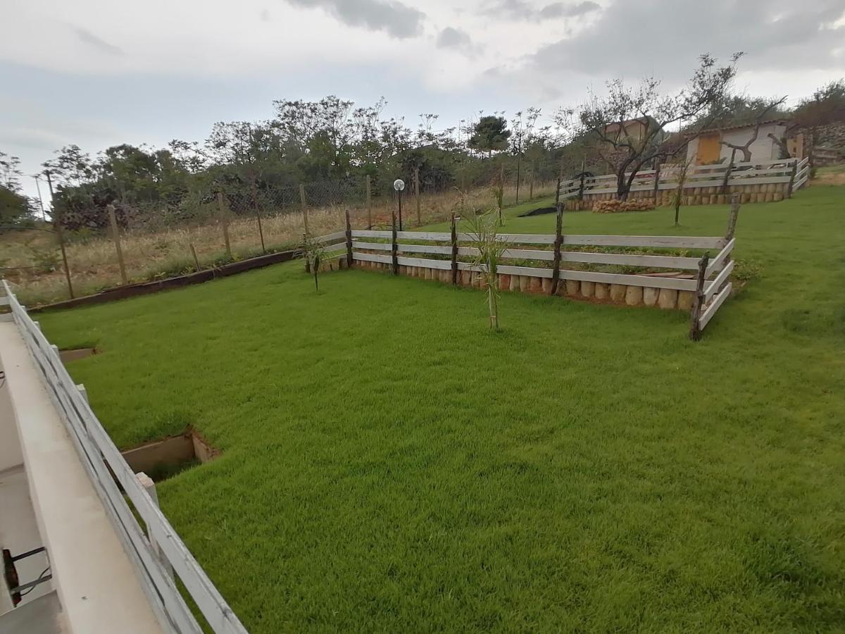 Casa Vacanze Villa Tropia Camastra Eksteriør billede