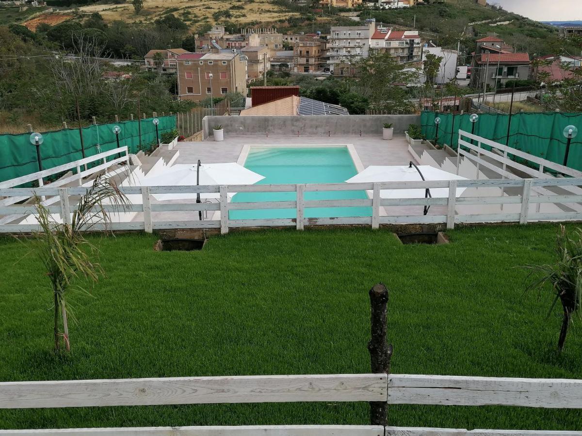 Casa Vacanze Villa Tropia Camastra Eksteriør billede